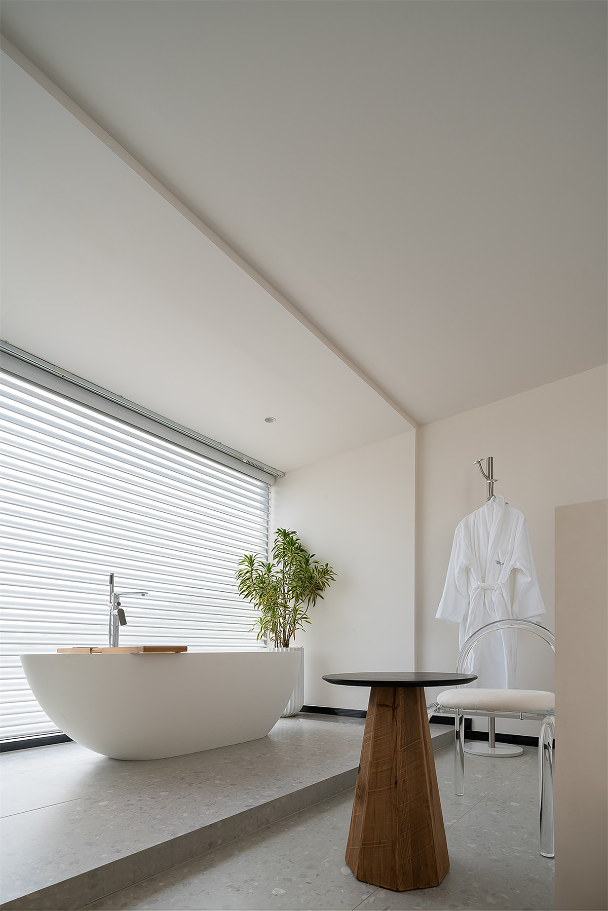 鄭州專業(yè)民宿設(shè)計(jì)推薦純白色漫心島民宿裝修案例(圖9) 鄭州專業(yè)民宿設(shè)計(jì)推薦純白色漫心島民宿裝修案例(圖9)