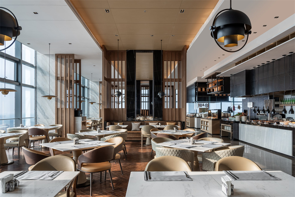 張家港萬豪國際五星級酒店裝修設(shè)計案例(圖7) 7497931_20-張家港萬豪酒店三餐廳.jpg