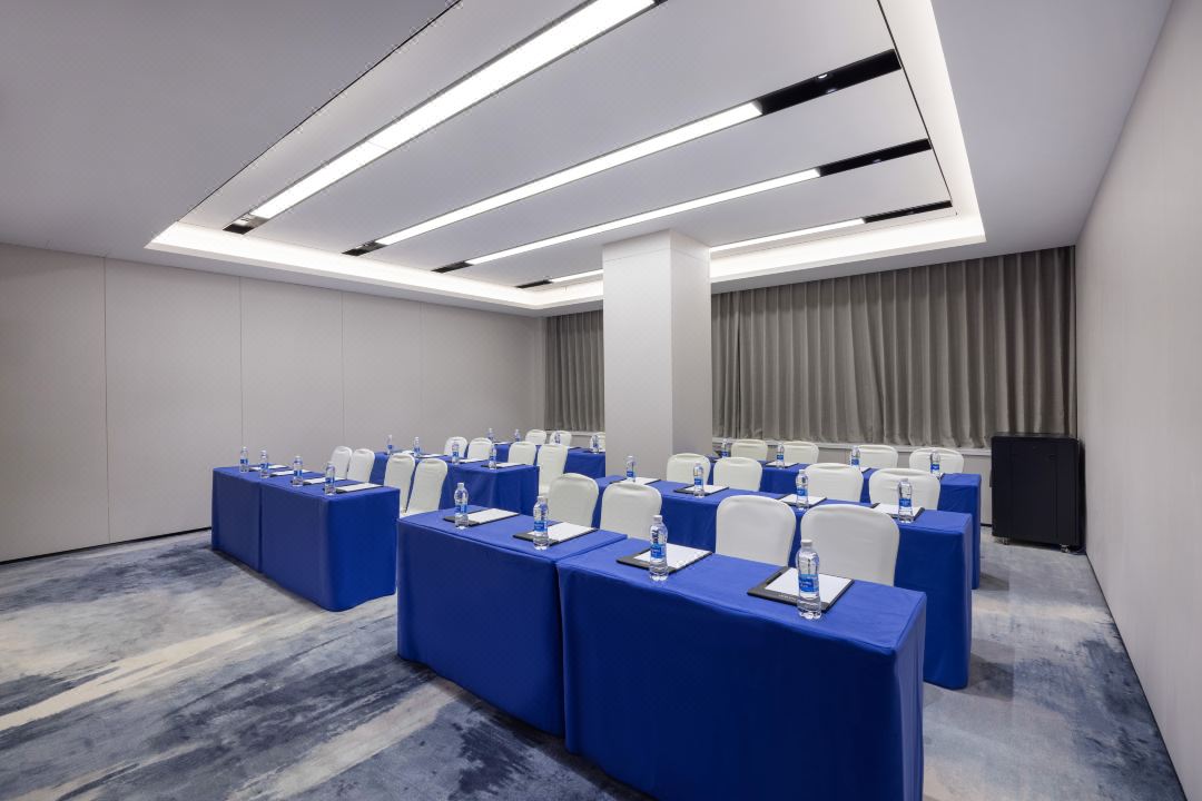 新開業(yè)酒店推薦:廣州花都萬豪萬楓酒店裝修設(shè)計(jì)(圖8) 1-250920150H2U0.jpg