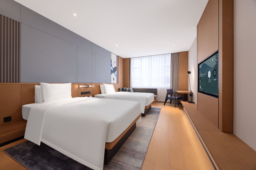 新開業(yè)酒店推薦:廣州花都萬豪萬楓酒店裝修設(shè)計(jì)(圖11) 1mc1112000o5d2yvj4C1F_W_1080_808_R5_D.jpg