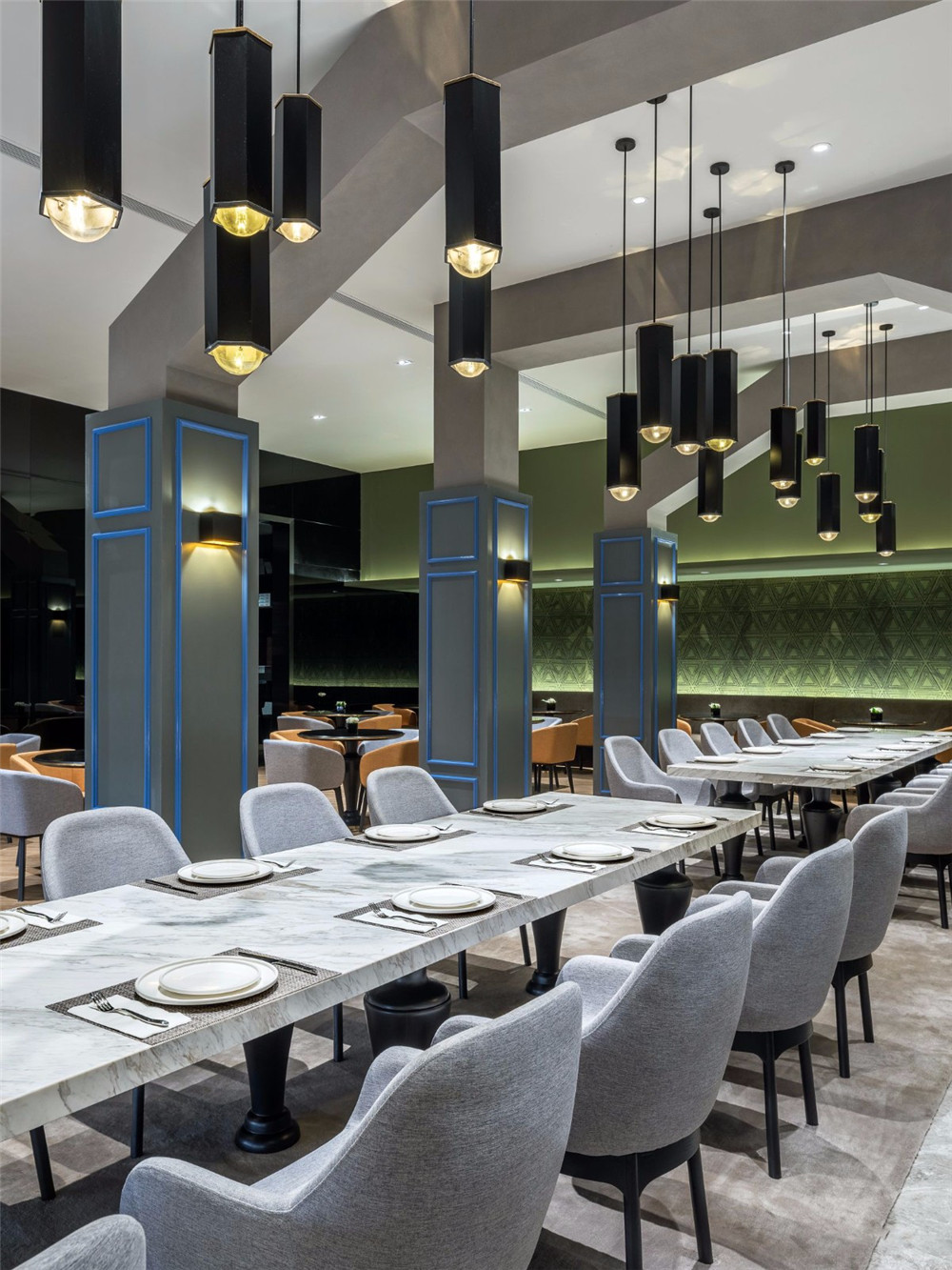 和頤連鎖精品商務(wù)酒店翻新改造設(shè)計案例(圖3) 和頤連鎖精品商務(wù)酒店翻新改造設(shè)計案例